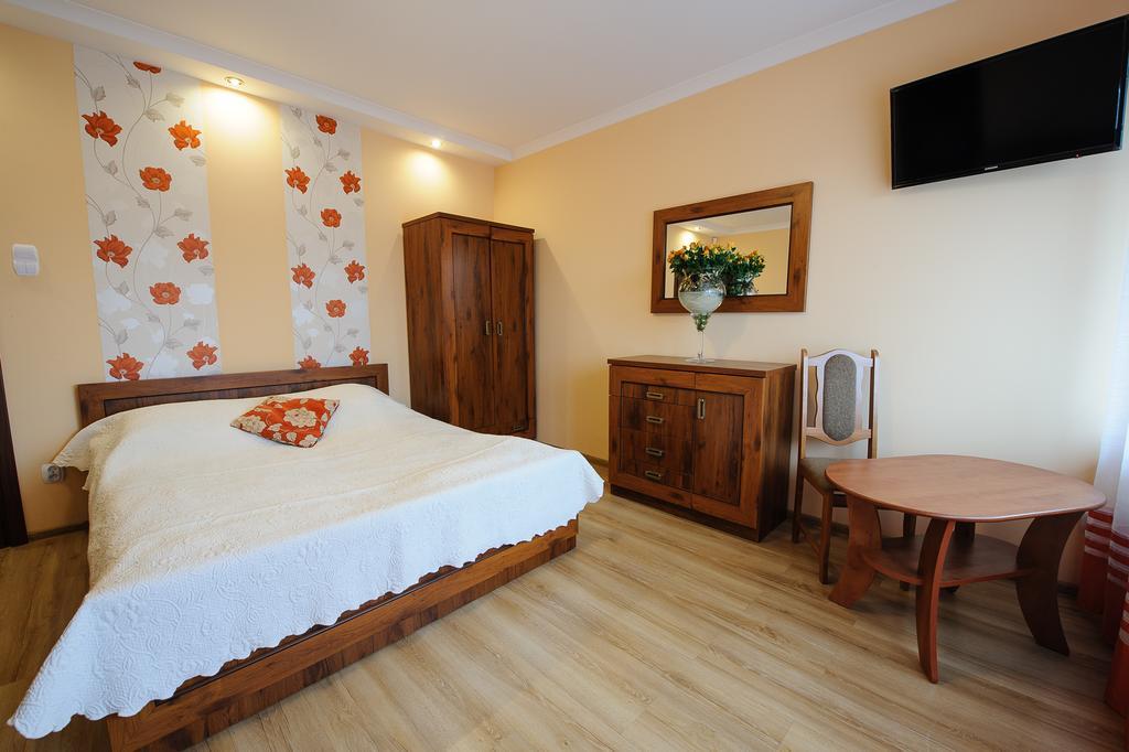 Pokoje I Apartamenty Iwona Ciechocinek Esterno foto